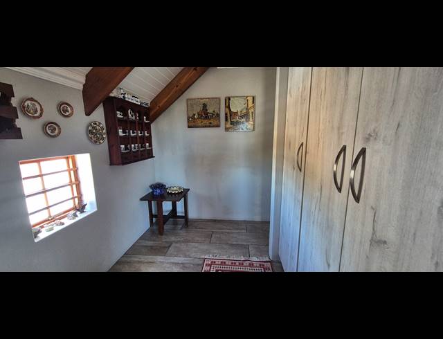 5 BEDROOM HOUSE FOR SALE IN CAPE FARMS